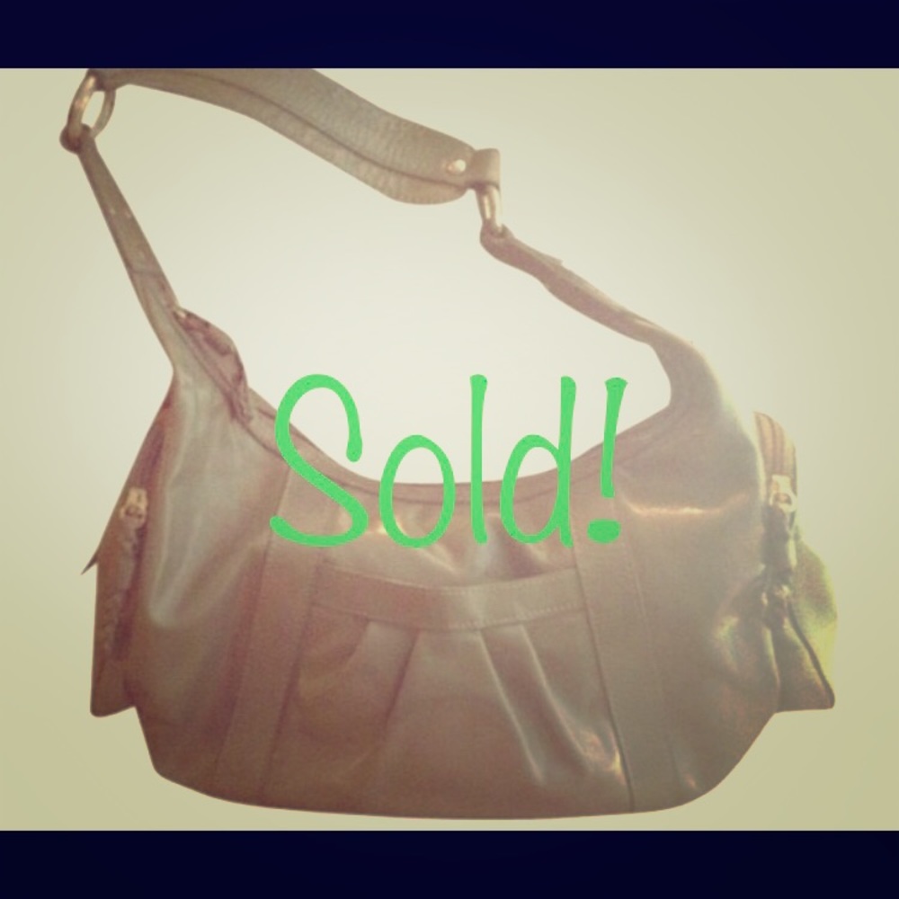 Perlina Shoulder Bag